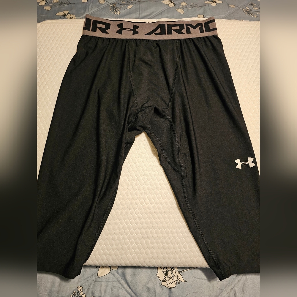 Under Armour Black Athletic Compression Shorts